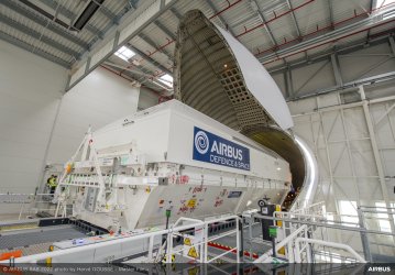 Airbus Beluga brings Airbus satellite to Kennedy Space Center-TLS-loading1_copyright-Airbus.jpg